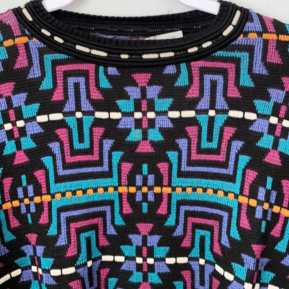 Crossings Fine Line Men’s Vintage Sweater